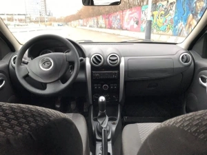 Lada Largus Cross